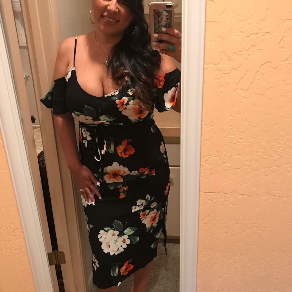 Omg I love this dress